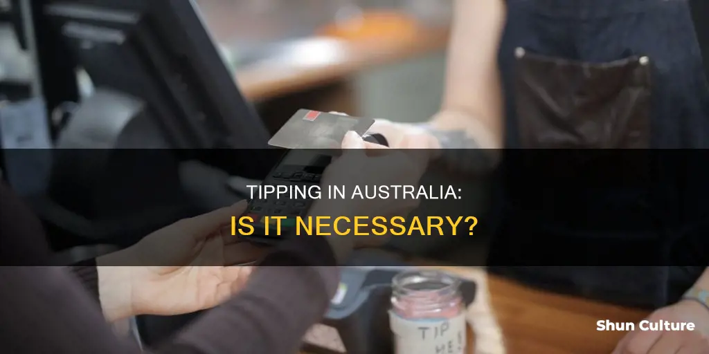 do peole make tips in australia