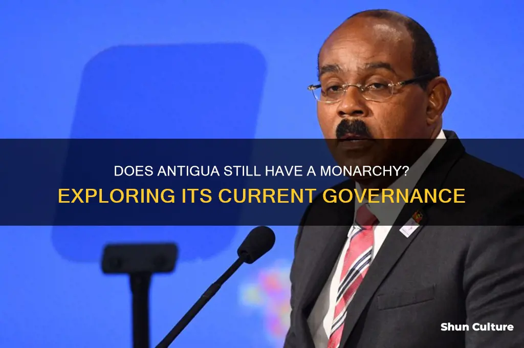 does antigua have a monarchy