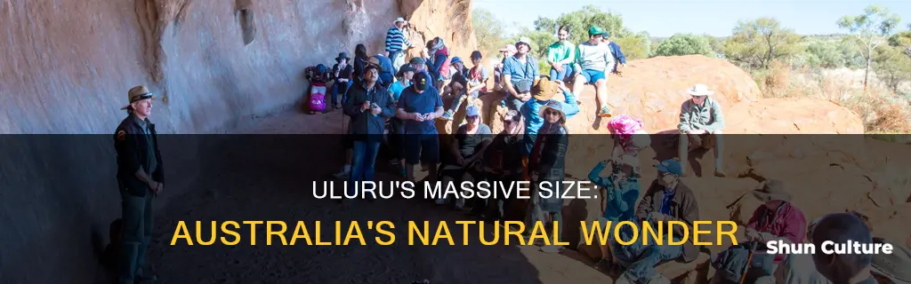 how big is uluru in australia