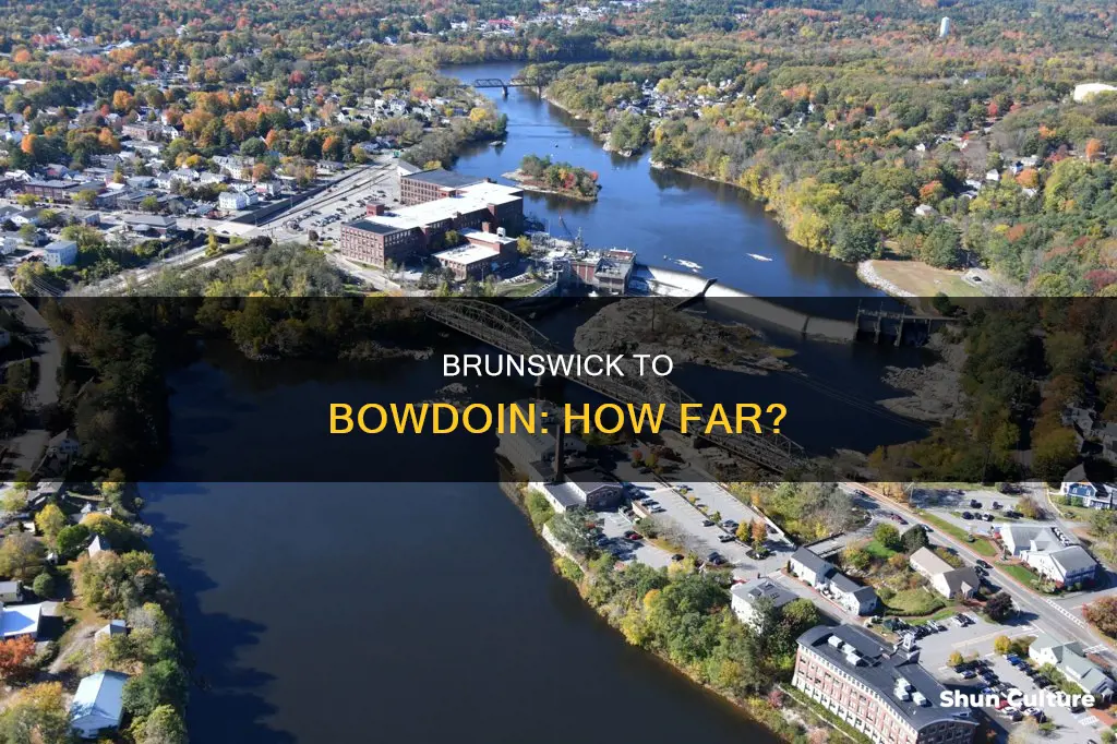 how far is brunswick me from bowdoin me