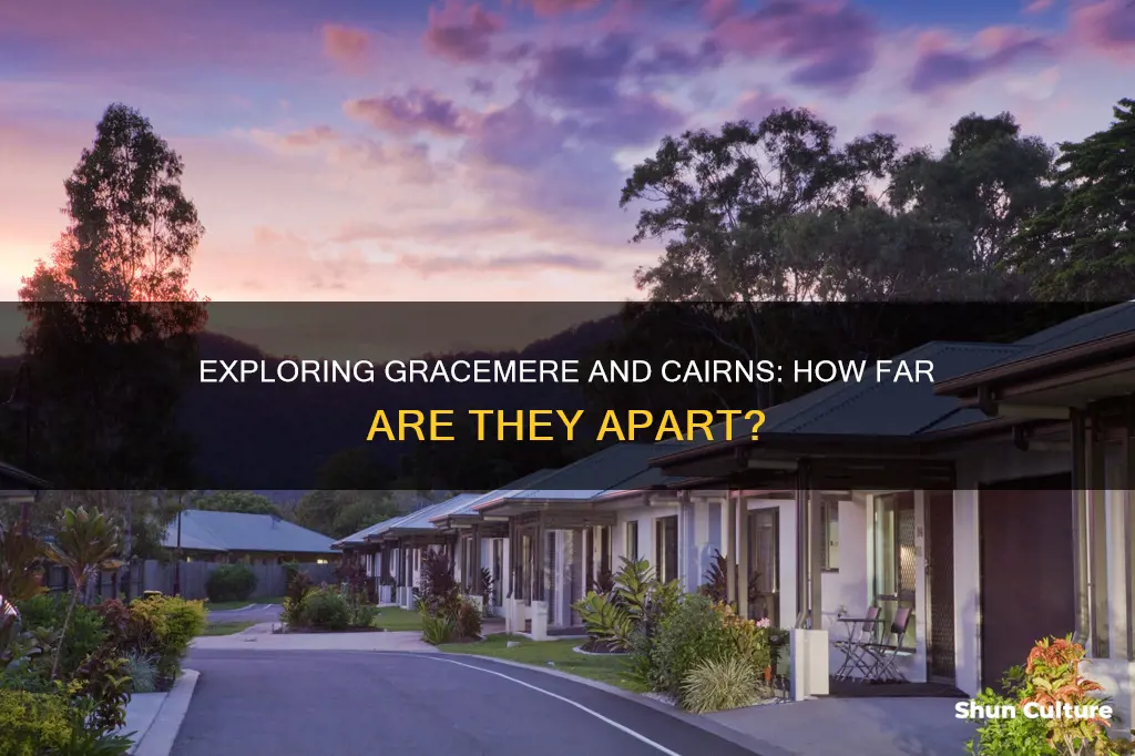 how far is gracemere australia from cairns australia
