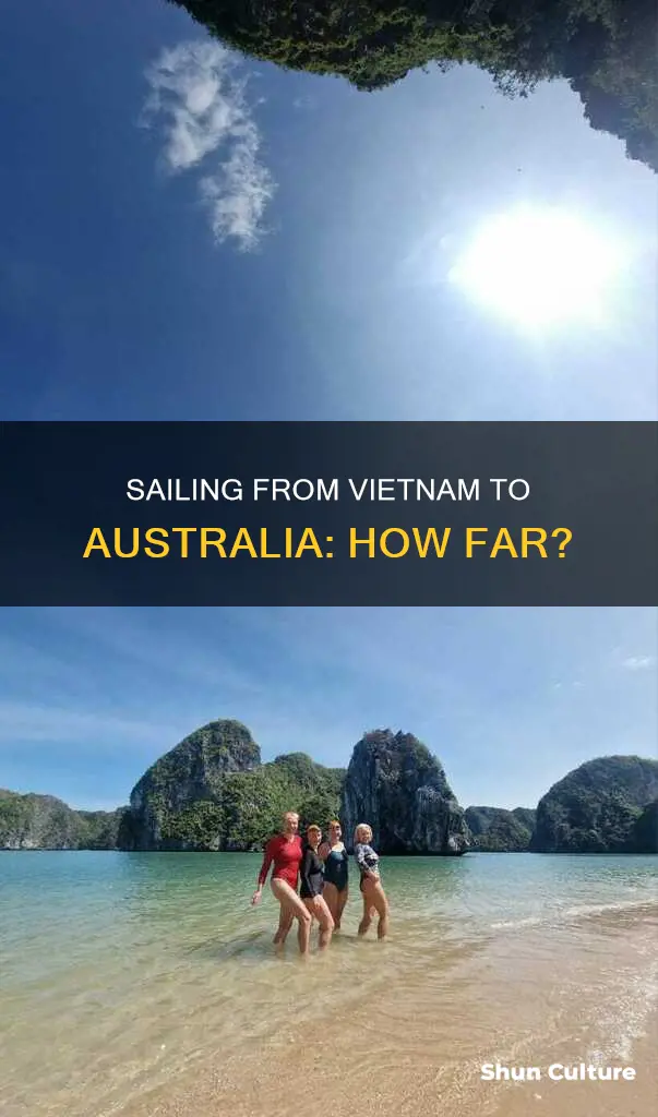 how far is it from vietnam to australia by boat