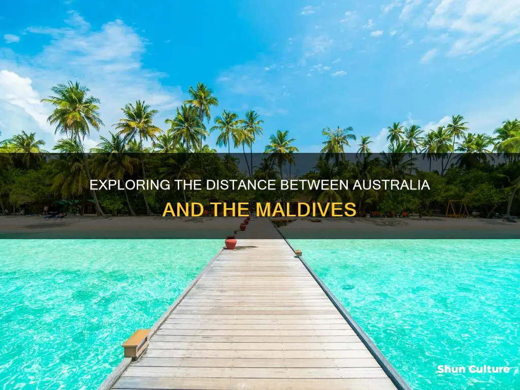 how far is the maldives from australia hours