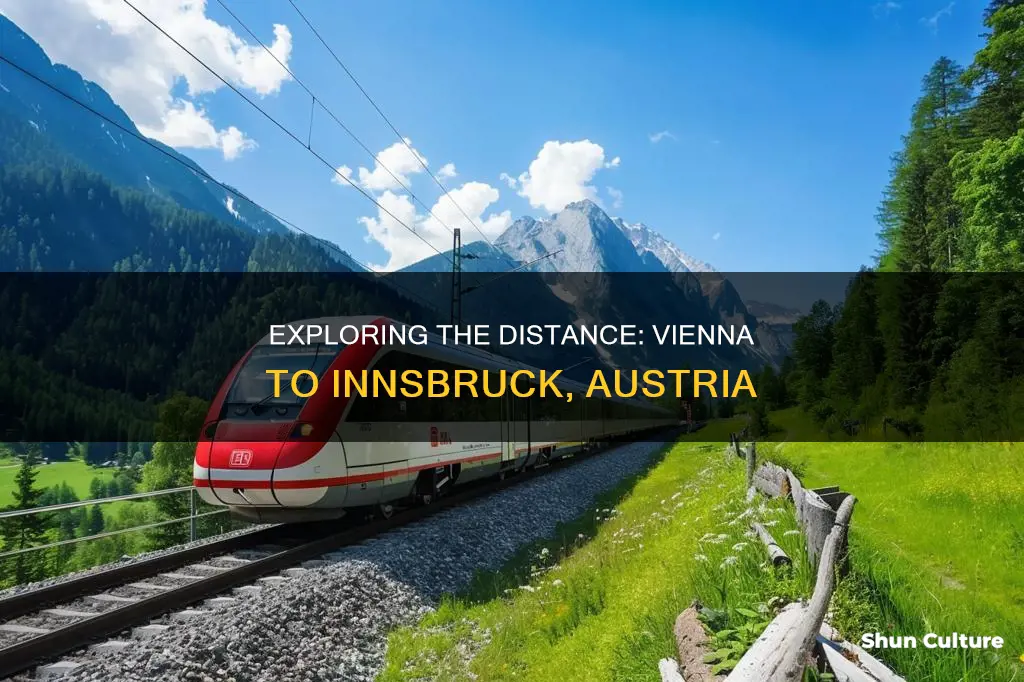 how far is vienna from innsbruck austria