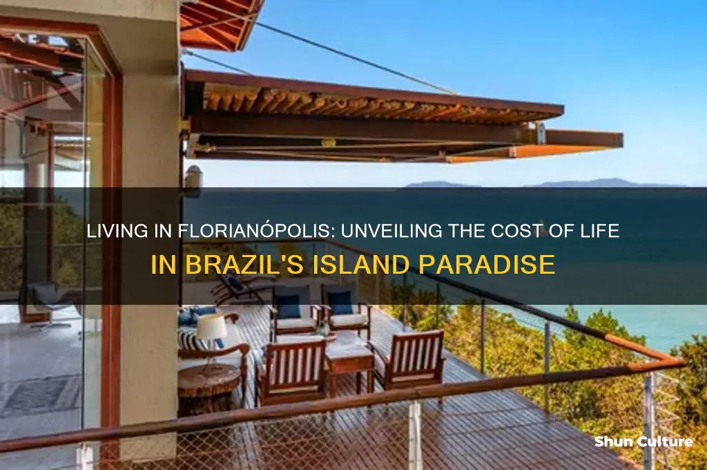 how much does it cost to live in florianopolis brazil