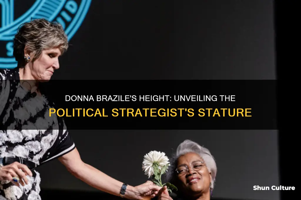 how tall is donna brazile