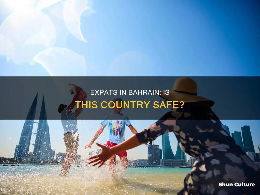 is bahrain safe for expats