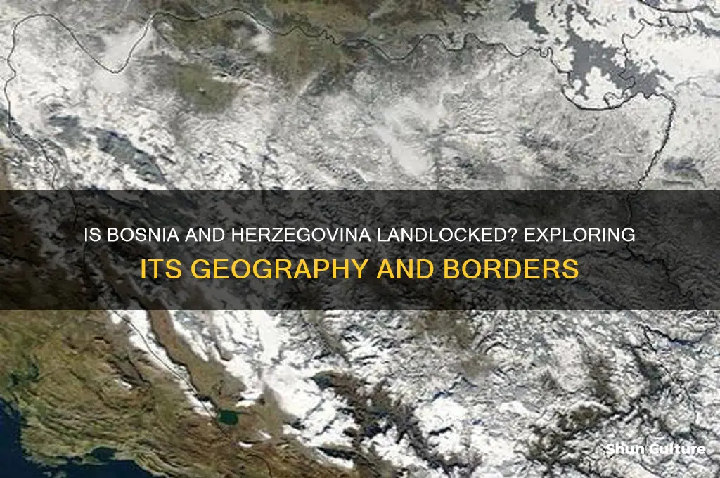is bosnia and herzegovina land locked