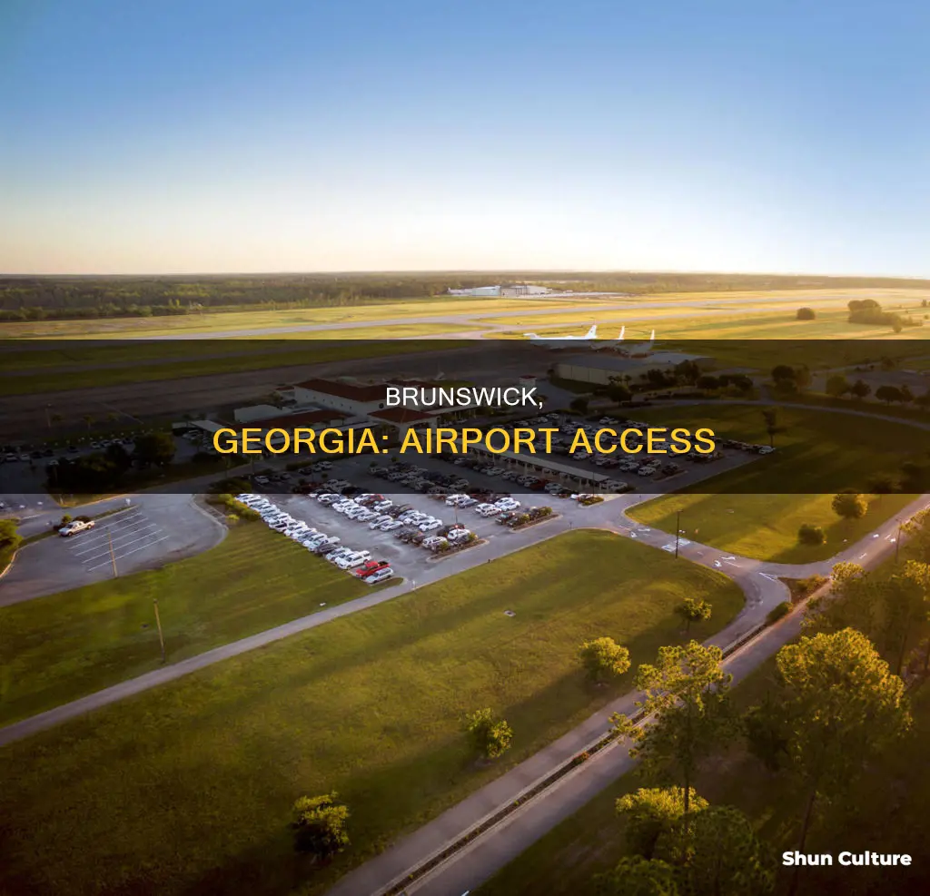 is there an airport in brunswick georgia