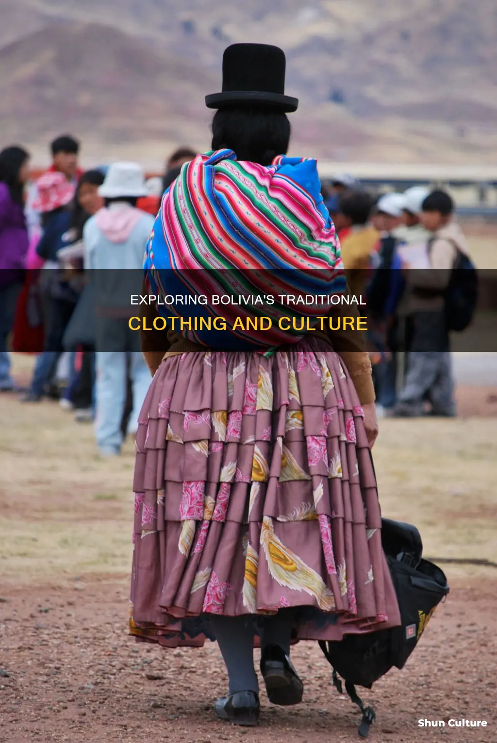 what ae traditional clothes of bolivia