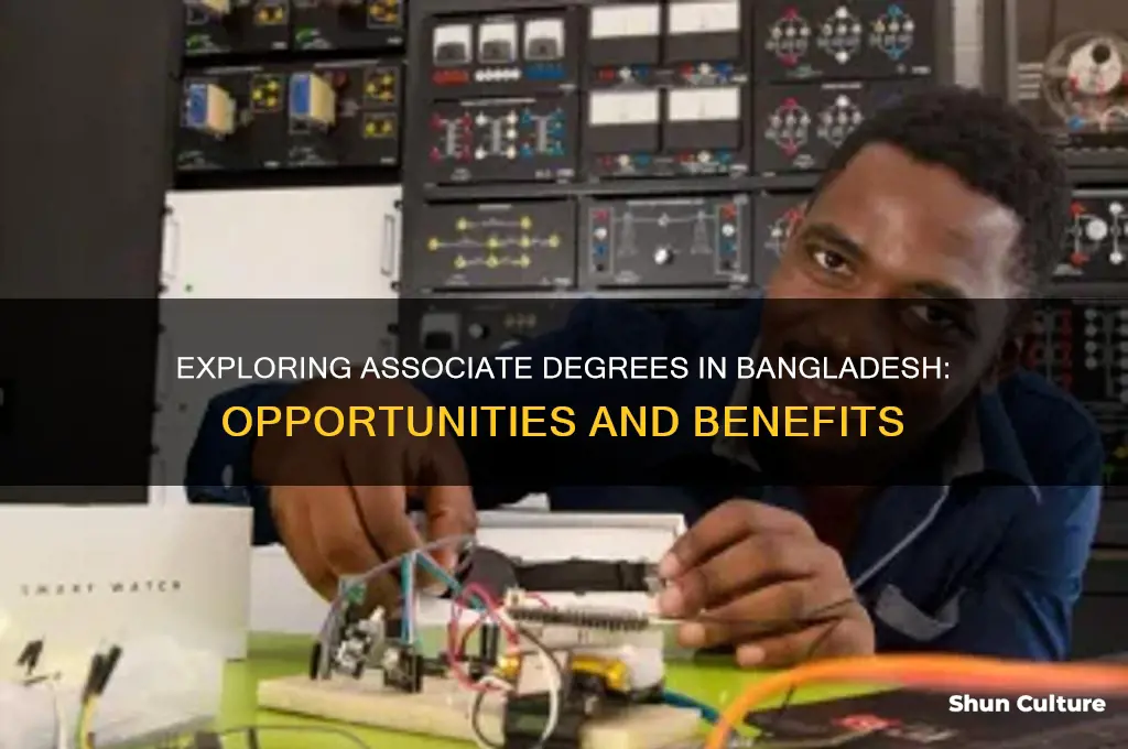 what is associate degree in bangladesh