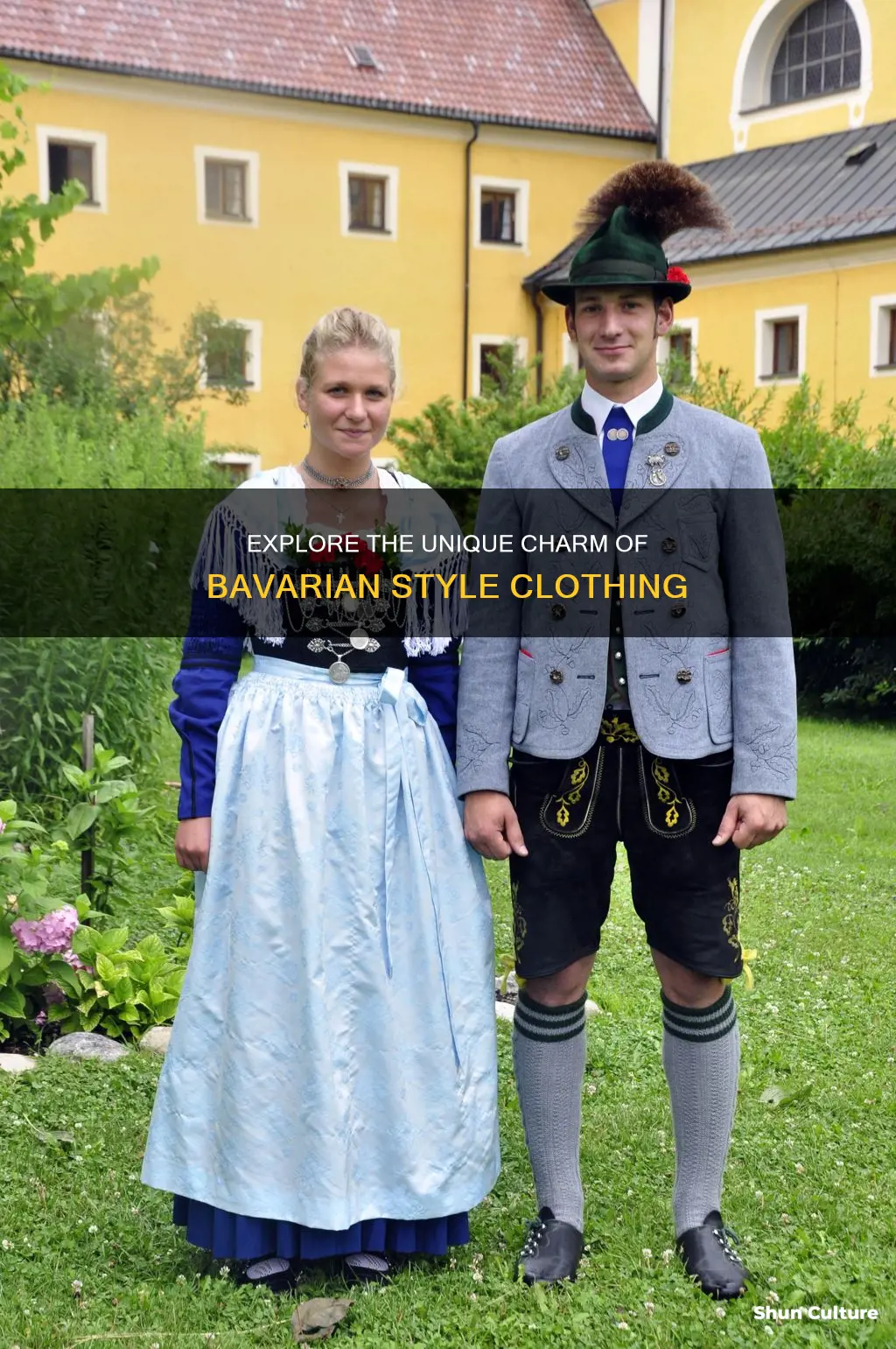 what is bavarian style clothing