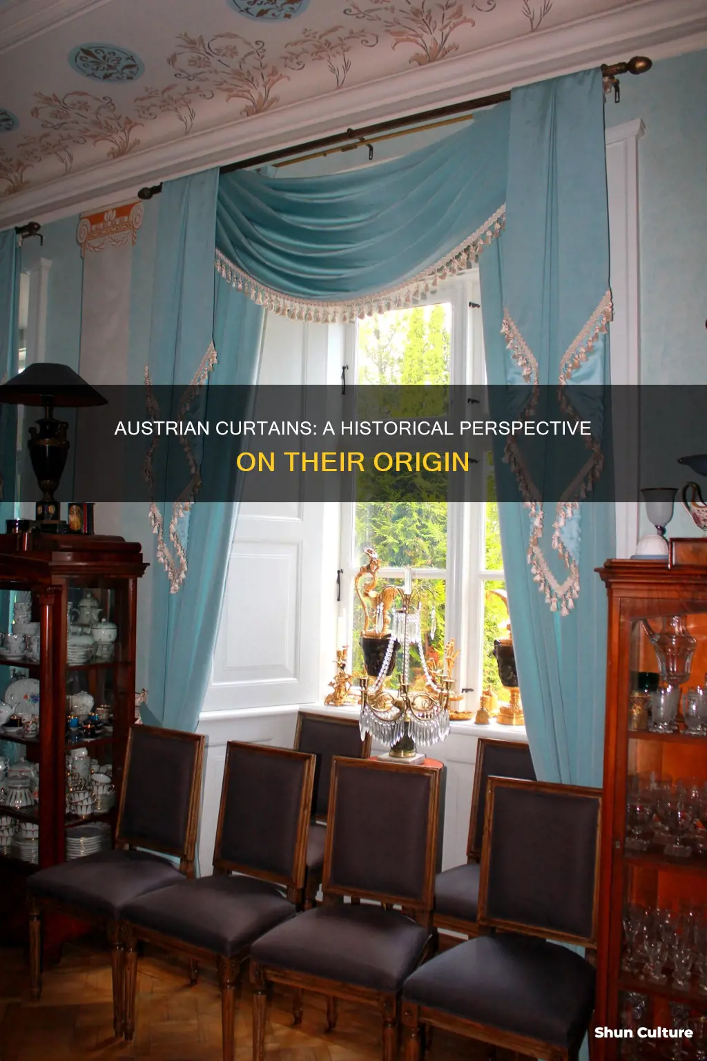 what is the origin of an austrian curtain