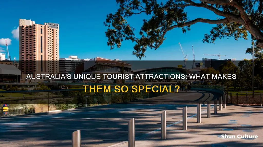 what makes australias a tourist attractions