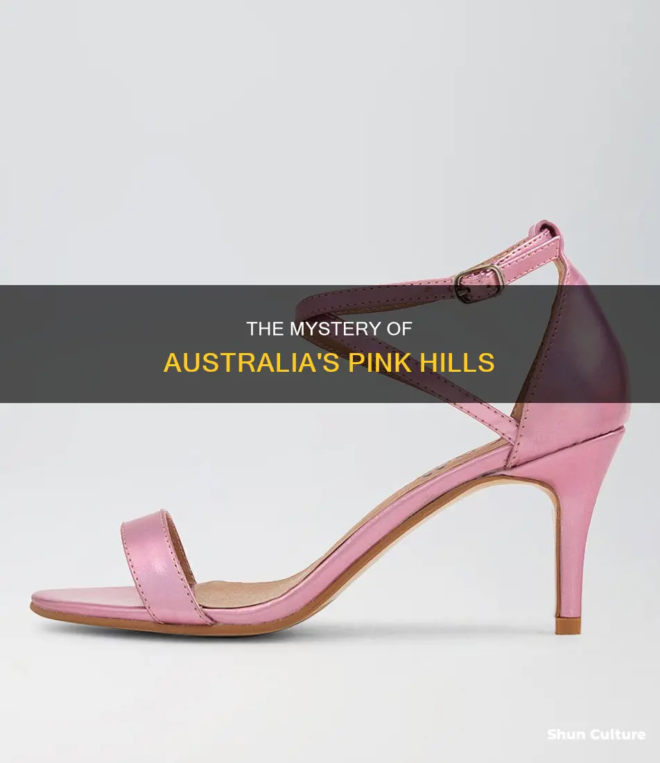 what makes the hills pink in australia