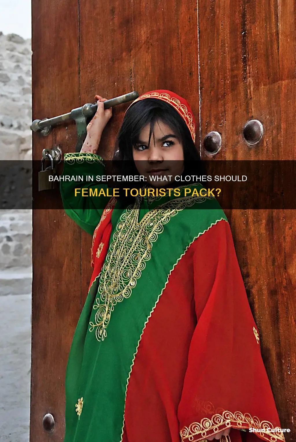 what should female tourist wear in bahrain in September