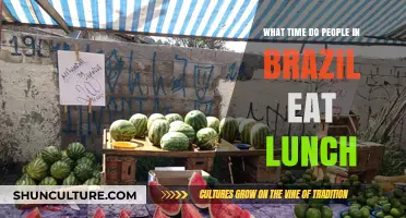 Brazilian Lunchtime Habits: When Do People in Brazil Eat Lunch?
