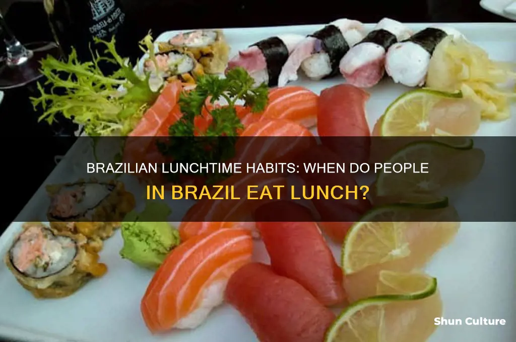 what time do people in brazil eat lunch