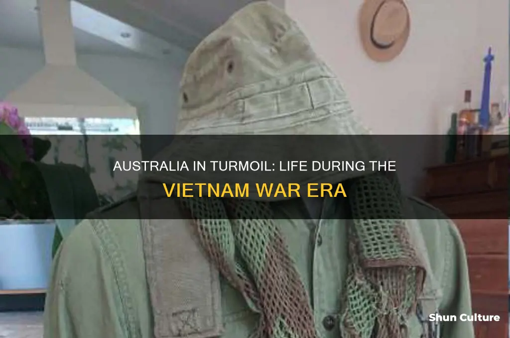 what was life like in australia during the vietnam war