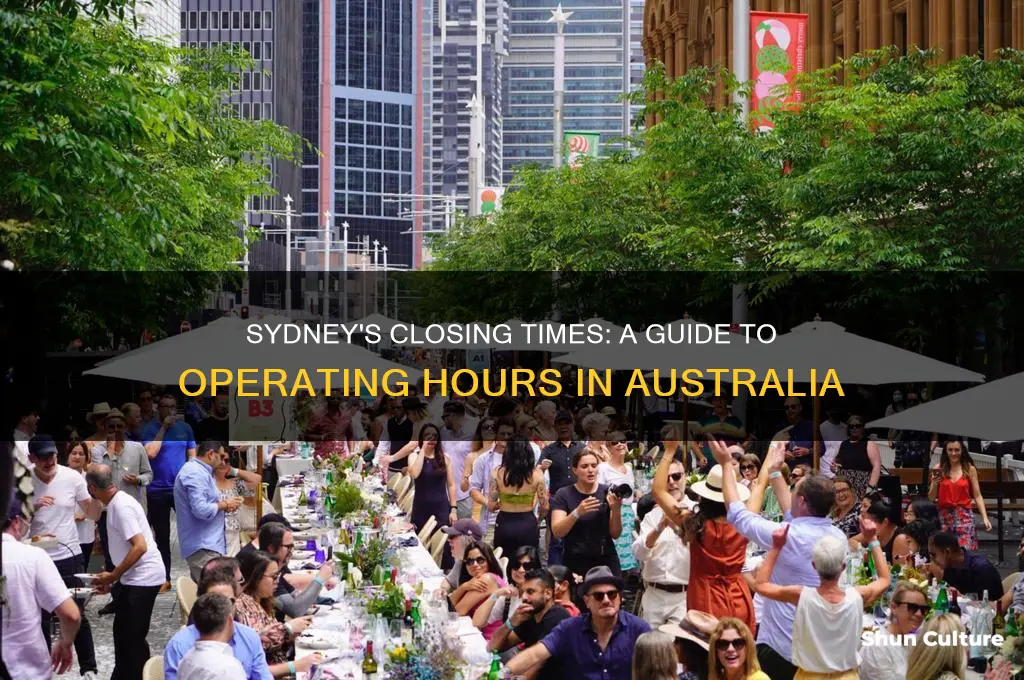 when do thing close in sydney australia