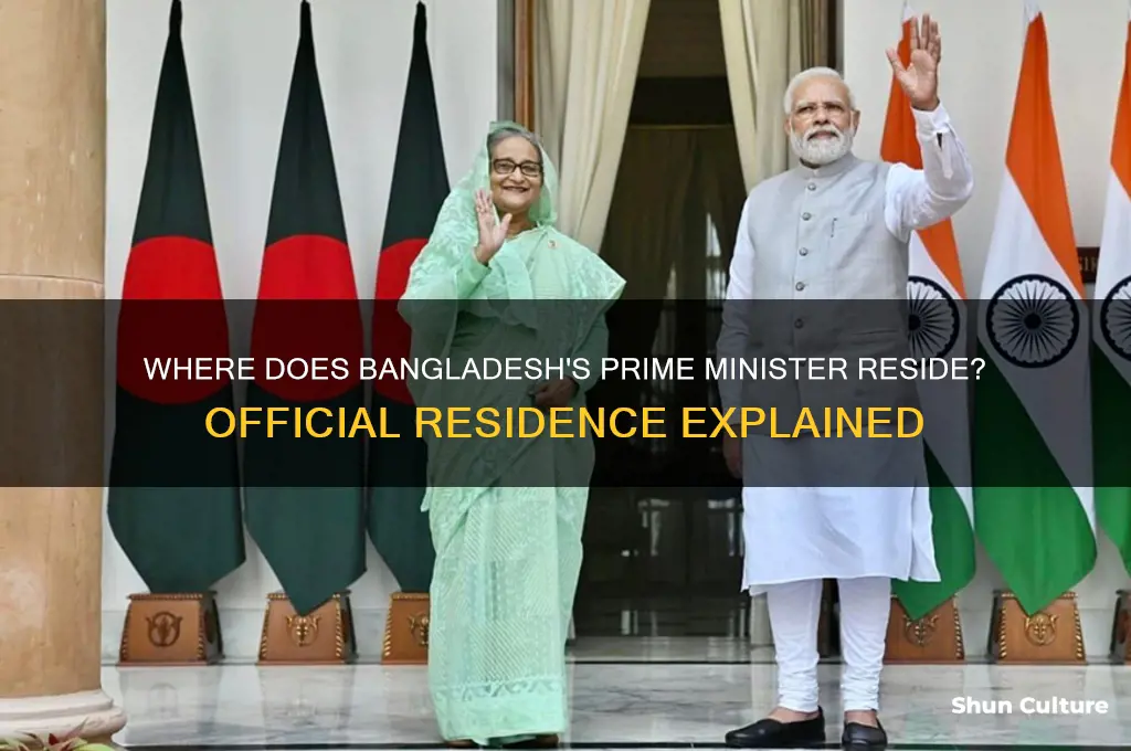 where does the prime minister of bangladesh live