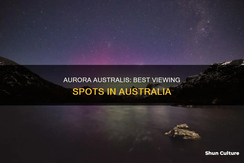 where to find the southern lights in australia