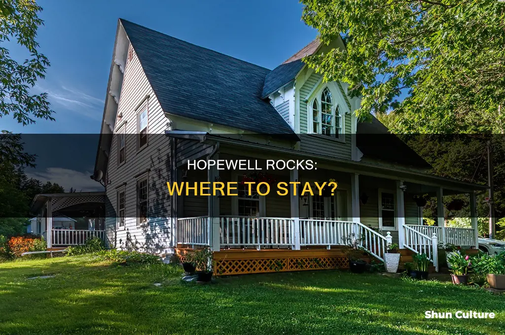 where to stay by hopewell rocks new brunswick