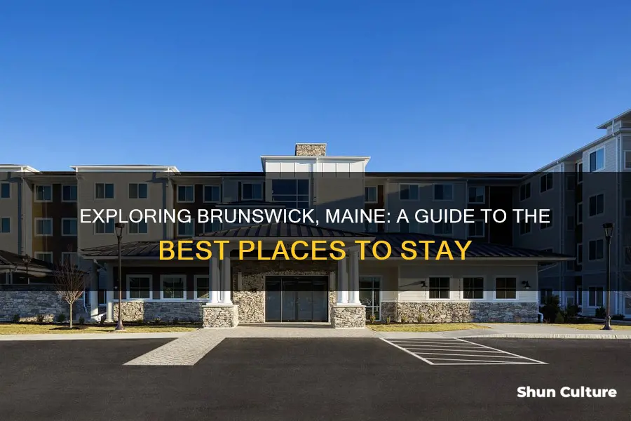 where to stay in brunswick maine